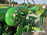 Oldtimer tractor “row crop” - afbeelding 9 van  25