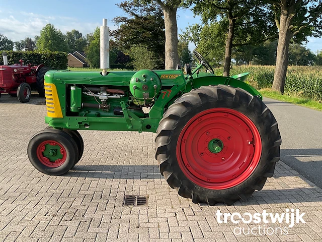 Oldtimer tractor “row crop” - afbeelding 22 van  25