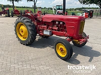 Oldtimer tractor - afbeelding 4 van  11