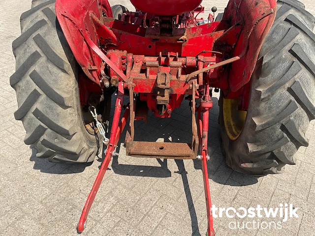 Oldtimer tractor - afbeelding 8 van  11