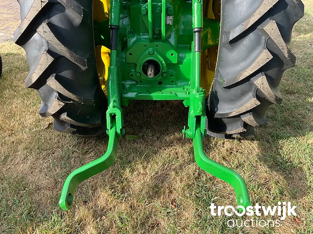 Oldtimer tractor - afbeelding 4 van  17