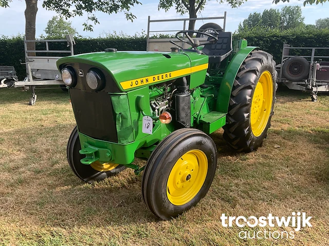 Oldtimer tractor - afbeelding 1 van  17