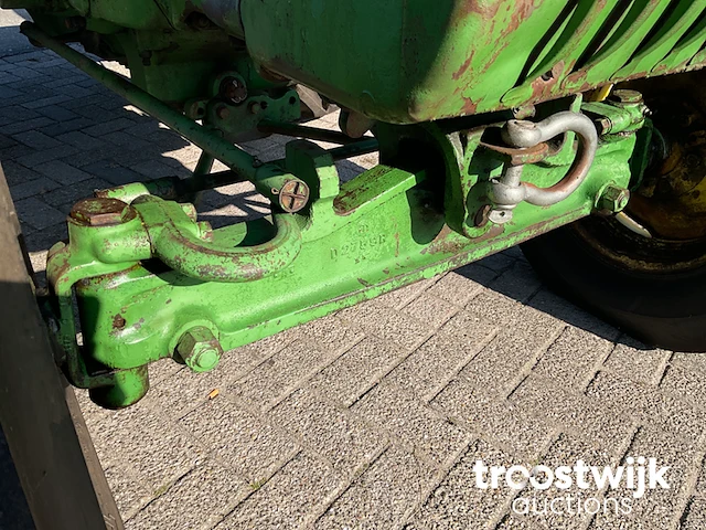 Oldtimer tractor - afbeelding 11 van  24
