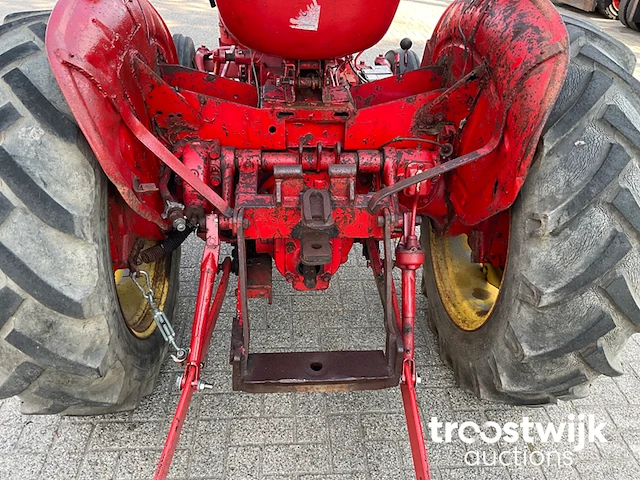 Oldtimer tractor - afbeelding 4 van  15