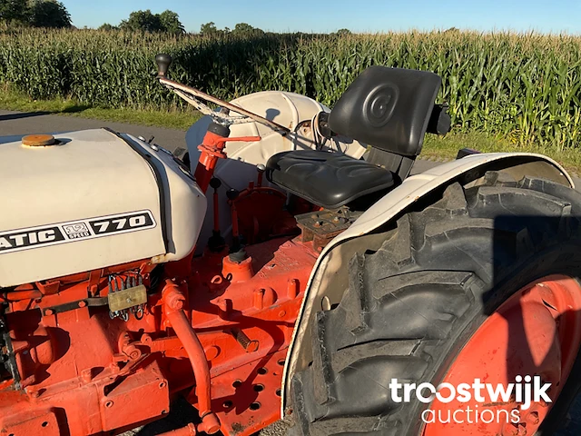 Oldtimer tractor - afbeelding 5 van  22