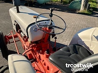 Oldtimer tractor - afbeelding 6 van  22