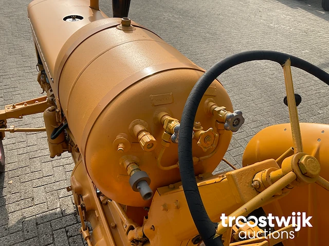 Oldtimer tractor - afbeelding 17 van  25