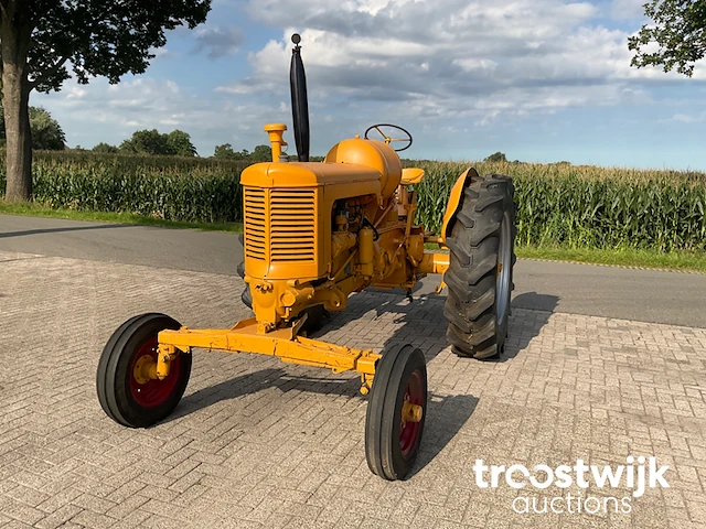 Oldtimer tractor - afbeelding 12 van  25