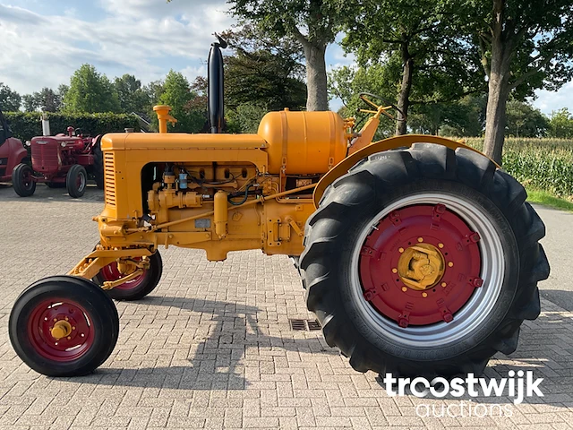 Oldtimer tractor - afbeelding 25 van  25