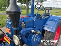 Oldtimer tractor - afbeelding 2 van  27
