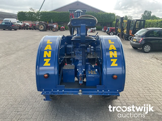 Oldtimer tractor - afbeelding 25 van  27