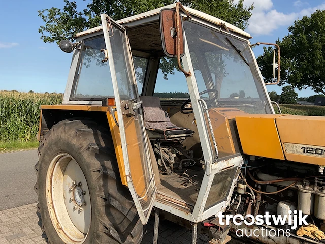 Oldtimer tractor - afbeelding 11 van  31