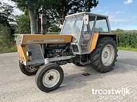Oldtimer tractor - afbeelding 1 van  31