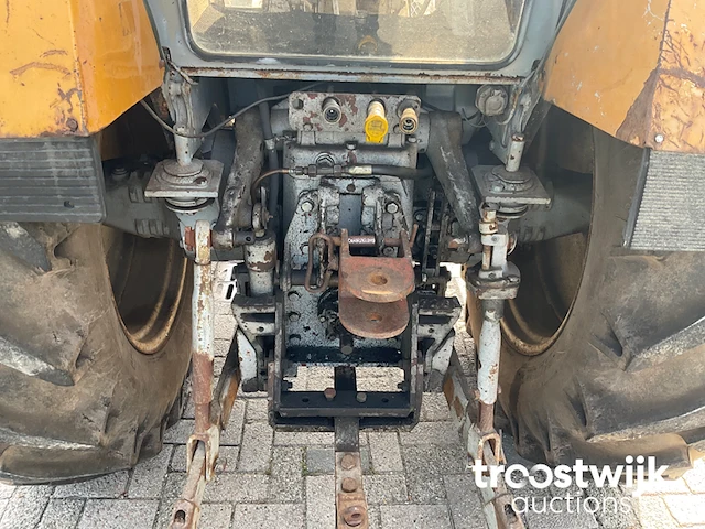 Oldtimer tractor - afbeelding 15 van  31