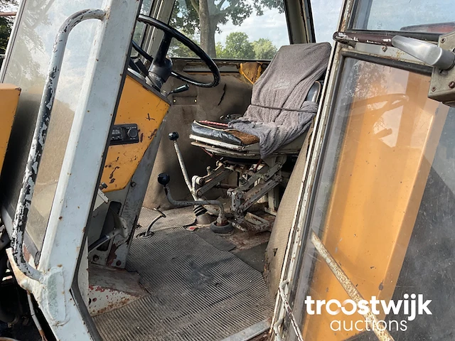 Oldtimer tractor - afbeelding 19 van  31