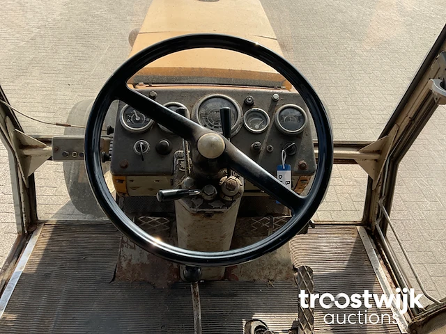 Oldtimer tractor - afbeelding 21 van  31