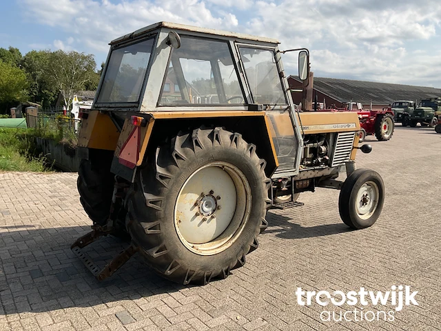 Oldtimer tractor - afbeelding 30 van  31