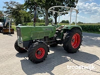 Oldtimer tractor - afbeelding 12 van  24