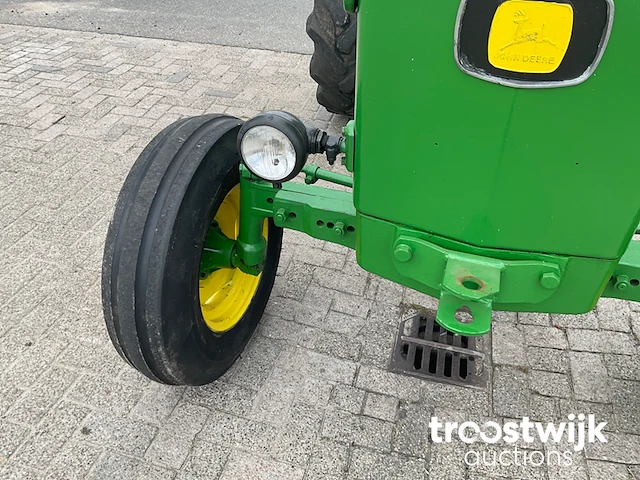 Oldtimer tractor - afbeelding 6 van  28