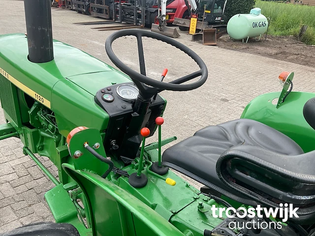 Oldtimer tractor - afbeelding 18 van  28