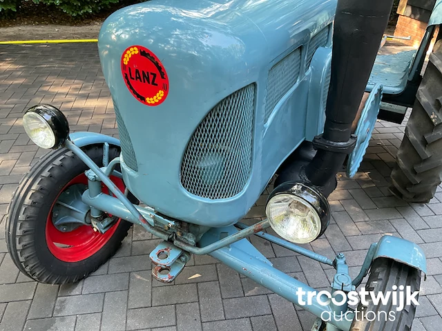 Oldtimer tractor - afbeelding 2 van  20