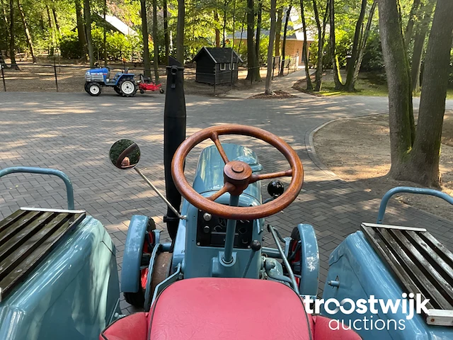 Oldtimer tractor - afbeelding 8 van  20