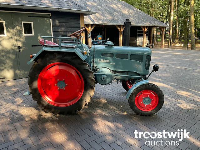 Oldtimer tractor - afbeelding 15 van  20
