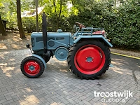 Oldtimer tractor - afbeelding 18 van  20
