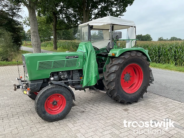 Oldtimer tractor - afbeelding 2 van  31