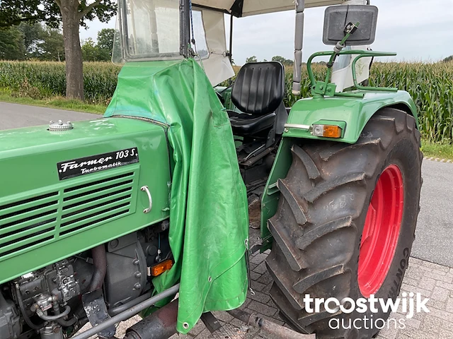 Oldtimer tractor - afbeelding 3 van  31