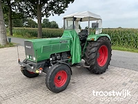 Oldtimer tractor - afbeelding 1 van  31