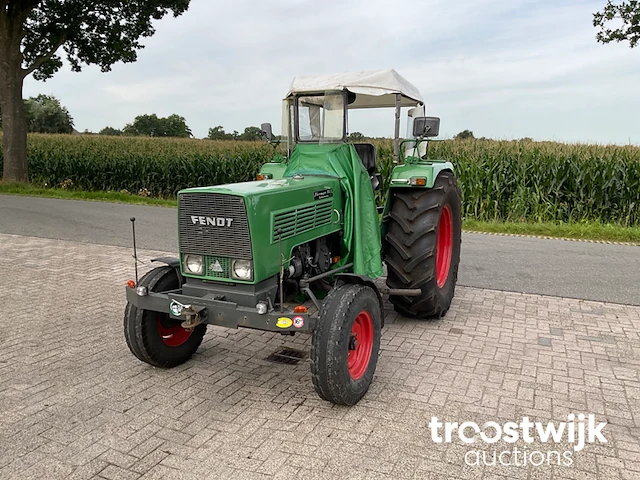 Oldtimer tractor - afbeelding 12 van  31