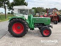 Oldtimer tractor - afbeelding 27 van  31