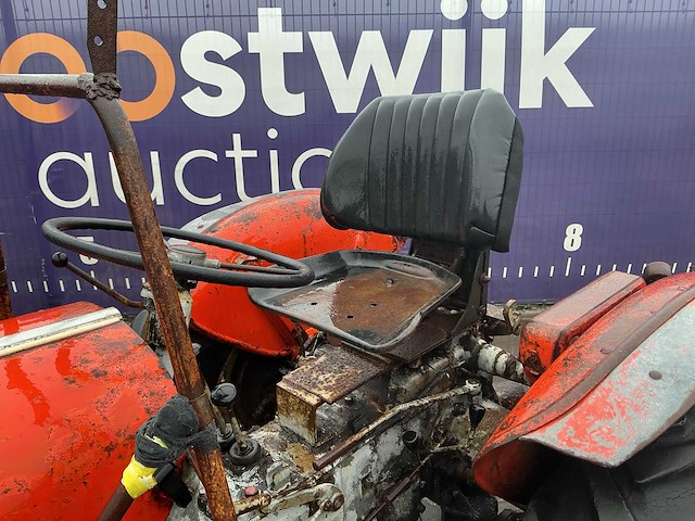 Oldtimer tractor - afbeelding 2 van  10