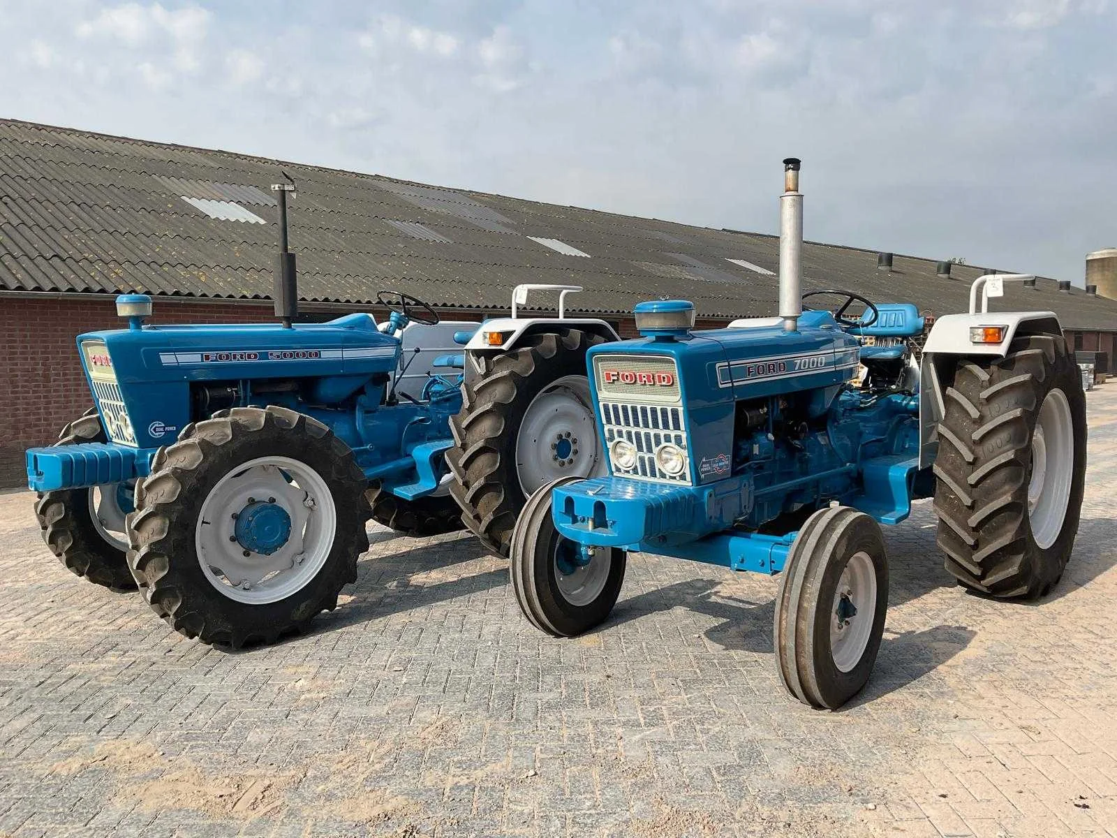Oldtimer tractoren, uitrustingsstukken en voertuigen