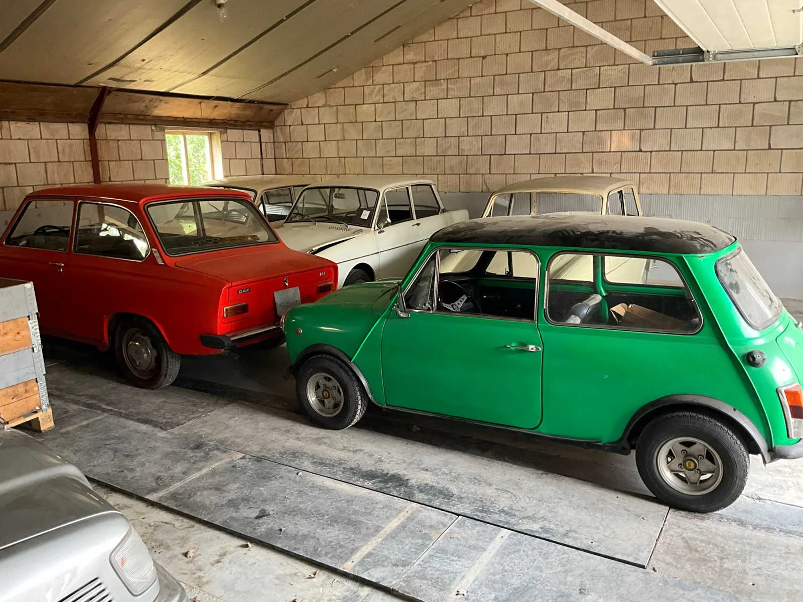 Oldtimer voertuigen, scooters en velgen