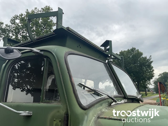 Oldtimer vrachtwagen 4x4 - afbeelding 17 van  42