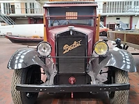 Oldtimer vrachtwagen, berliet - afbeelding 3 van  52