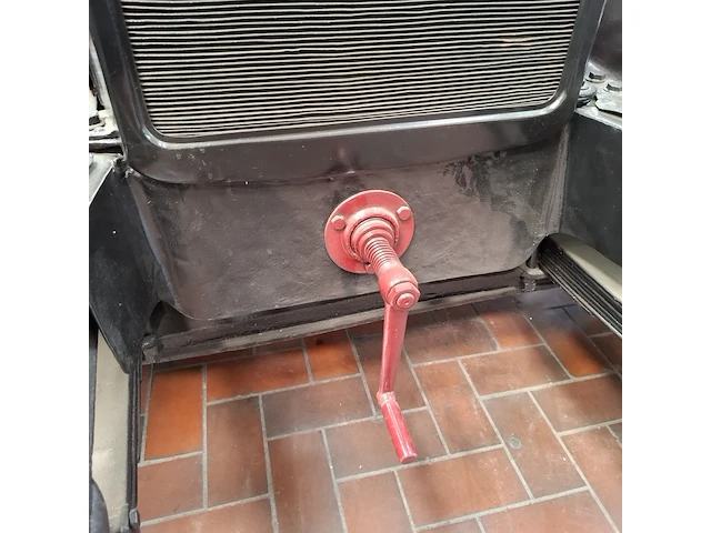 Oldtimer vrachtwagen, berliet - afbeelding 5 van  52