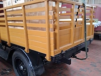 Oldtimer vrachtwagen, berliet - afbeelding 16 van  52