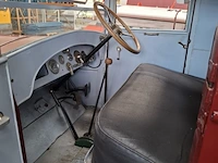 Oldtimer vrachtwagen, berliet - afbeelding 28 van  52