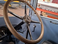 Oldtimer vrachtwagen, berliet - afbeelding 31 van  52