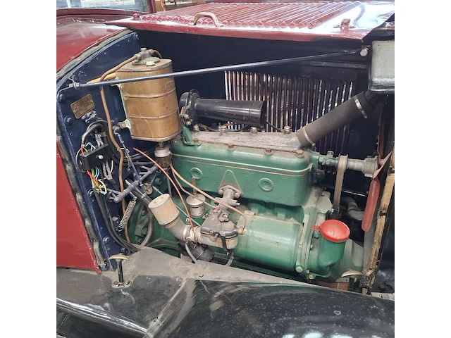Oldtimer vrachtwagen, berliet - afbeelding 38 van  52
