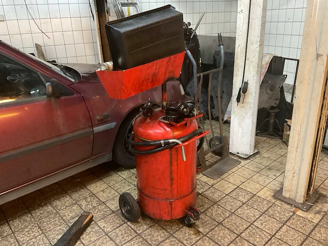 Olie opvangtank - afbeelding 1 van  5