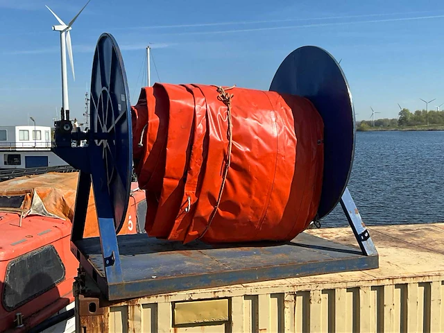 Oliekerend scherm 150 meter - afbeelding 1 van  8