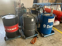 Oliepomp en transportkar (5x) - afbeelding 1 van  9