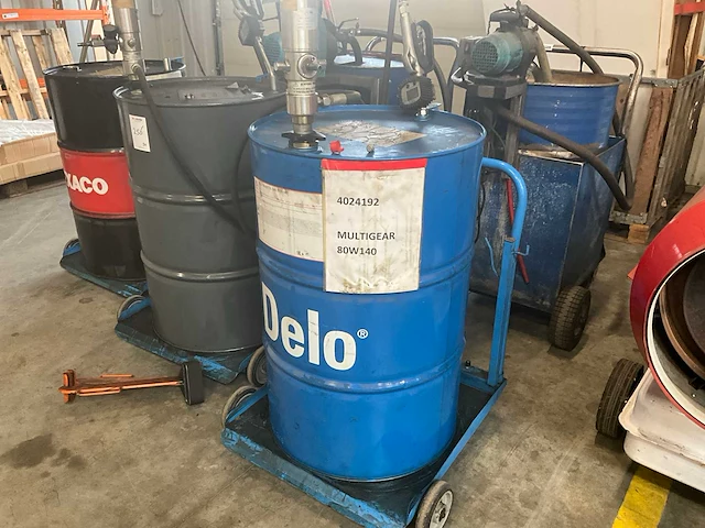 Oliepomp en transportkar (5x) - afbeelding 2 van  9