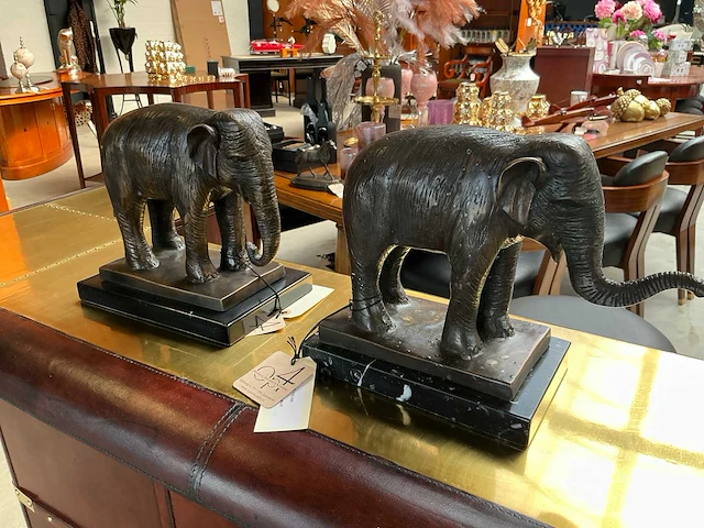 Olifant bronzen beeld / boekensteun (2x) - afbeelding 1 van  4