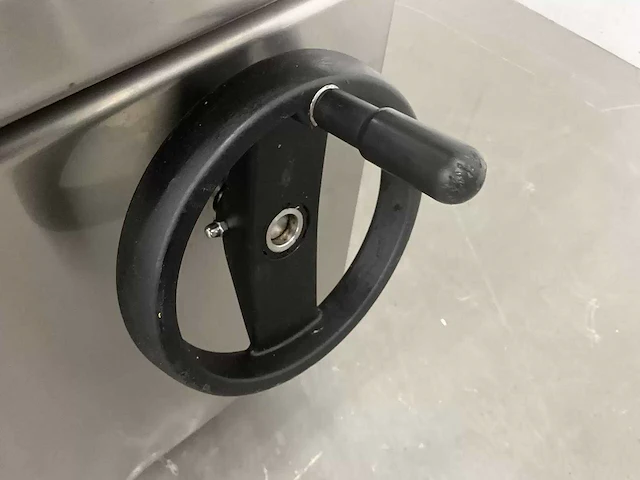 Olis - 94/10 kbei - mobiele kantelbare braadslede - afbeelding 5 van  12