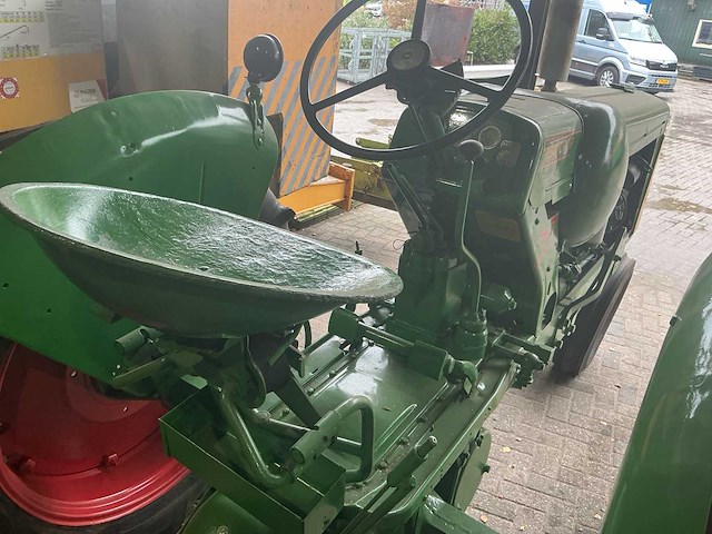 Oliver 1953 super 77 oldtimer tractor - afbeelding 7 van  23